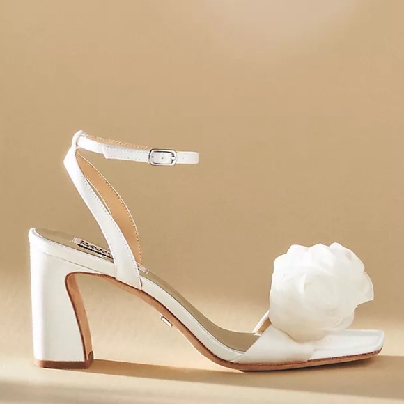Badgley Mischka Shoes - Badgley Mischka Carli Ankle-Strap Sandals - Soft White size 7.5 new
